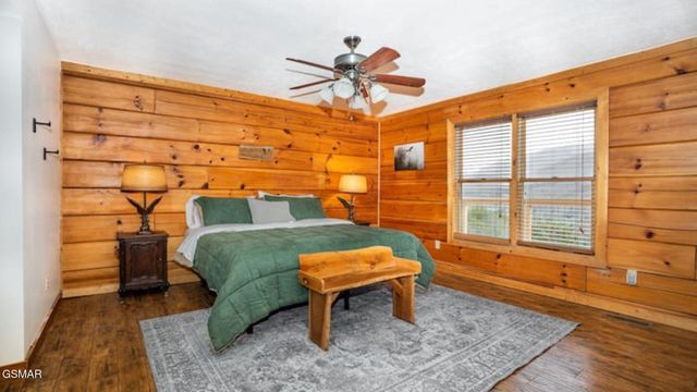 449 Lucerne Way, Gatlinburg, TN 37738