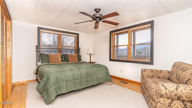 449 Lucerne Way, Gatlinburg, TN 37738