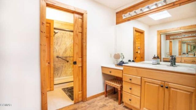 449 Lucerne Way, Gatlinburg, TN 37738