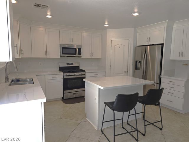 6717 Yellowhammer Place, North Las Vegas, NV 89084