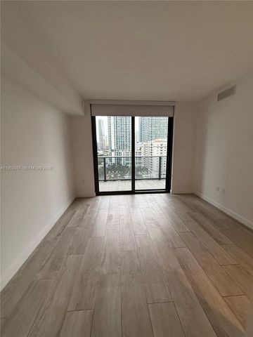 45 SW 9th St 1004, Miami, FL 33130