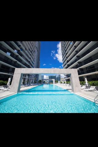 45 SW 9th St 1004, Miami, FL 33130