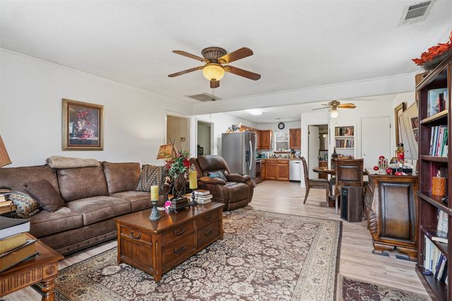 2411 Fm 1564 W, Caddo Mills, TX 75135