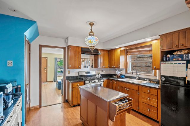 2419 Elm Street, River Grove, IL 60171