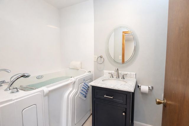 1245 Columbus Ave, Bayou Vista, LA 70380