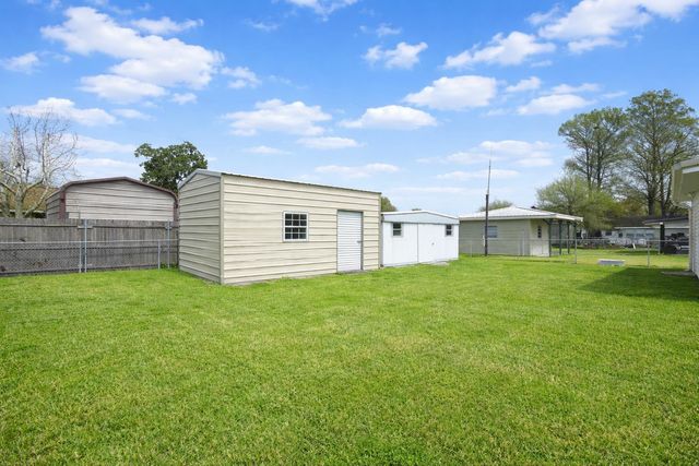 1245 Columbus Ave, Bayou Vista, LA 70380