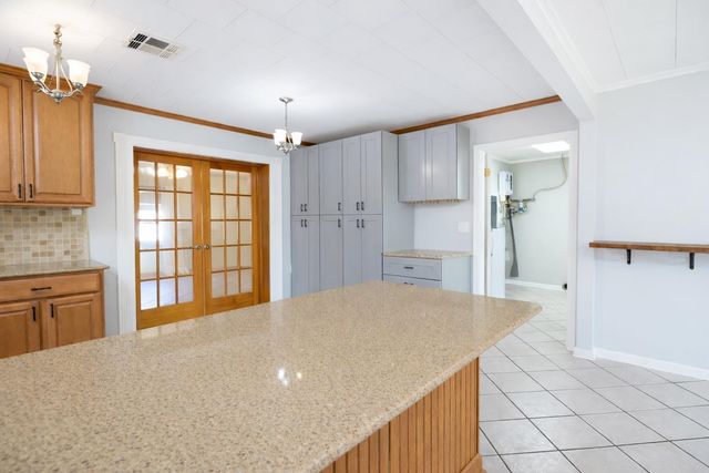 1245 Columbus Ave, Bayou Vista, LA 70380