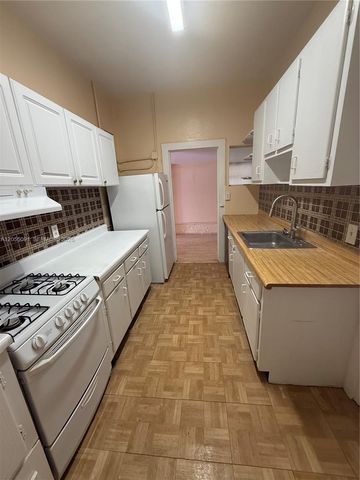 3747 Sheridan Ave, Miami Beach, FL 33140