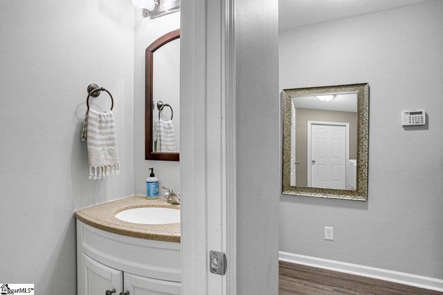 500 E Mountain Creek Road, Taylors, SC 29687