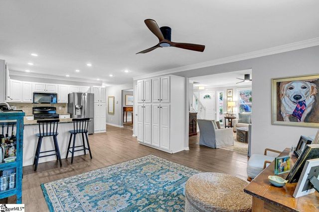 500 E Mountain Creek Road, Taylors, SC 29687