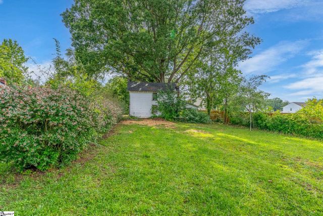 18 N Davis Drive, Greenville, SC 29611