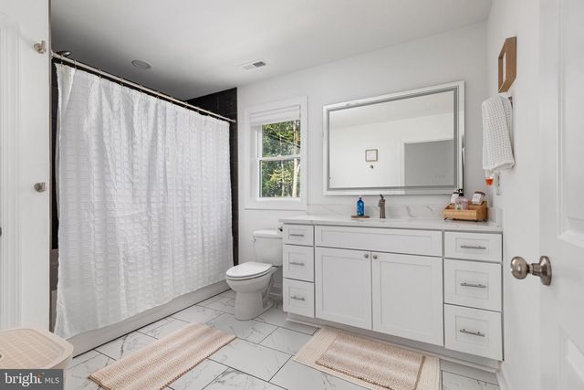 645 SLONAKER LN, Martinsburg, WV 25405