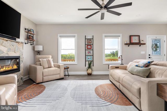 645 SLONAKER LN, Martinsburg, WV 25405