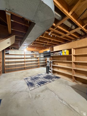 6951 W 4065 S, West Valley City, UT 84128