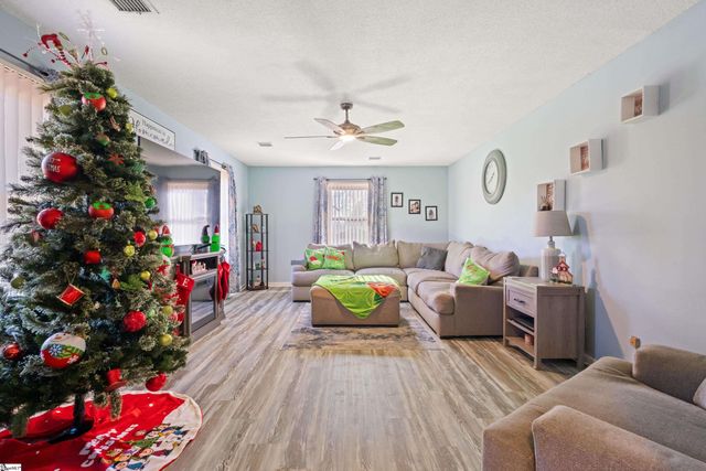 537 Bailey Road, Buffalo, SC 29321