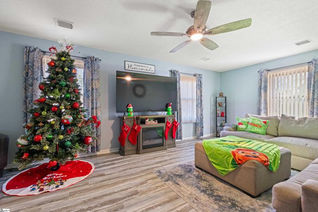 537 Bailey Road, Buffalo, SC 29321