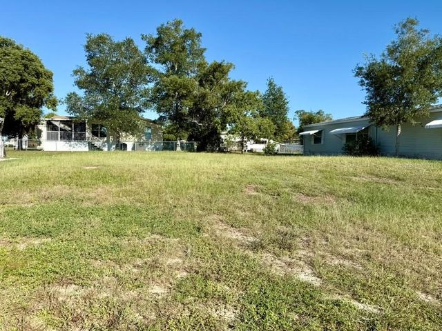 15678 BROOKRIDGE BOULEVARD, Brooksville, FL 34613
