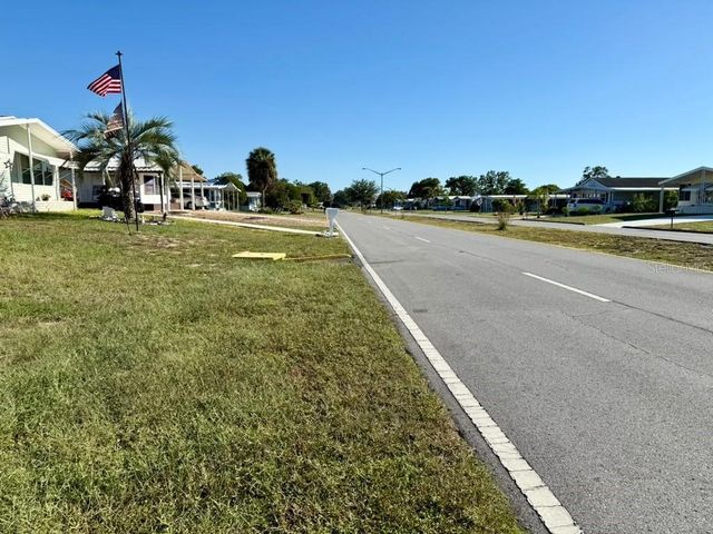 15678 BROOKRIDGE BOULEVARD, Brooksville, FL 34613