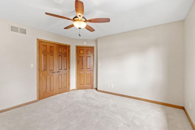 6210 Deerwood Circle N, Plymouth, MN 55442
