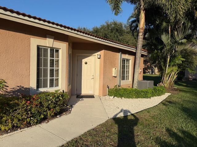 9927 Kamena Circle, Boynton Beach, FL 33436