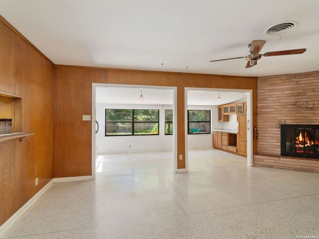 104 Herweck Drive, Castle Hills, TX 78213