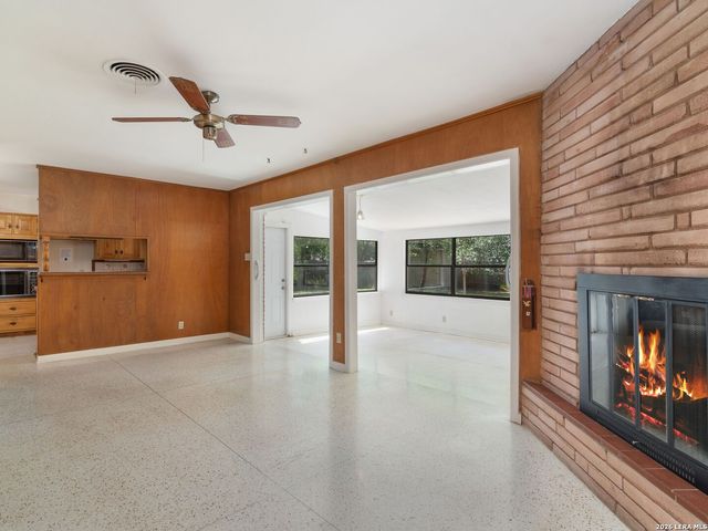 104 Herweck Drive, Castle Hills, TX 78213