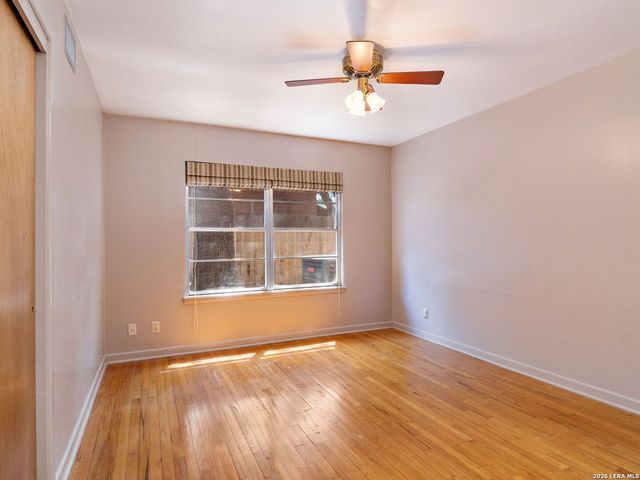 104 Herweck Drive, Castle Hills, TX 78213