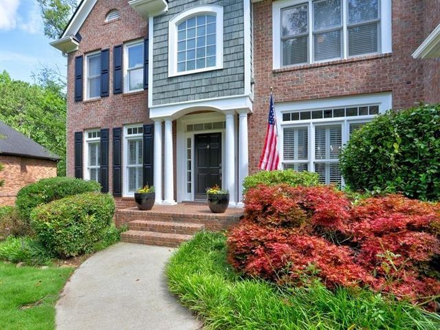 658 VININGS ESTATES Drive SE, Mableton, GA 30126