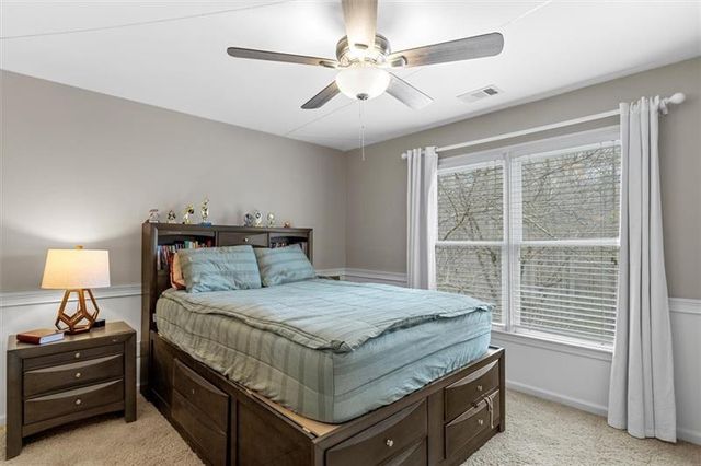 658 VININGS ESTATES Drive SE, Mableton, GA 30126