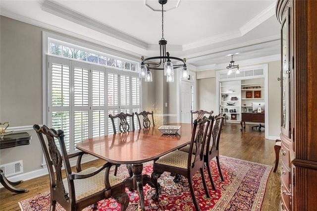 658 VININGS ESTATES Drive SE, Mableton, GA 30126