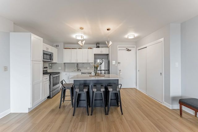 3600 N LAKE SHORE Drive 514, Chicago, IL 60613