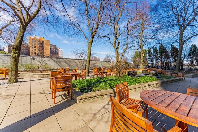 3600 N LAKE SHORE Drive 514, Chicago, IL 60613