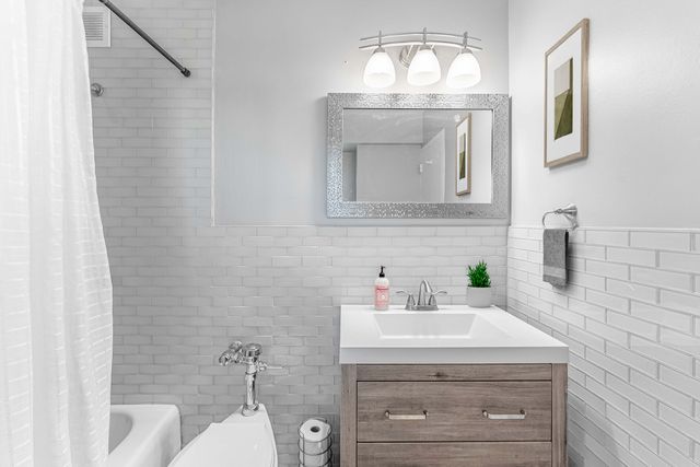 3600 N LAKE SHORE Drive 514, Chicago, IL 60613