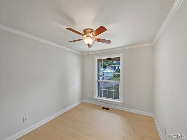 111 Barrington Drive, St Peters, MO 63376