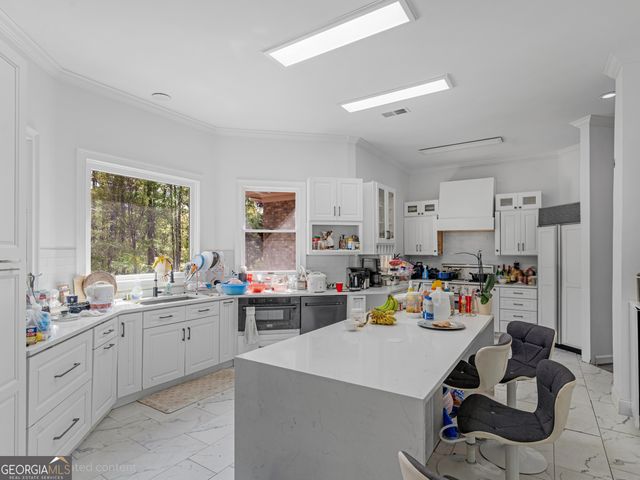 2033 Pine Forest Trail, Jonesboro, GA 30236