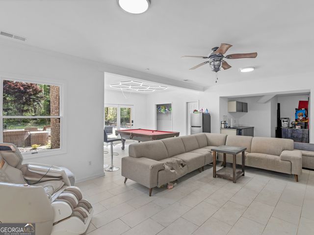 2033 Pine Forest Trail, Jonesboro, GA 30236