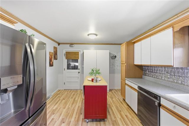 12105 E 41st Street, Independence, MO 64052