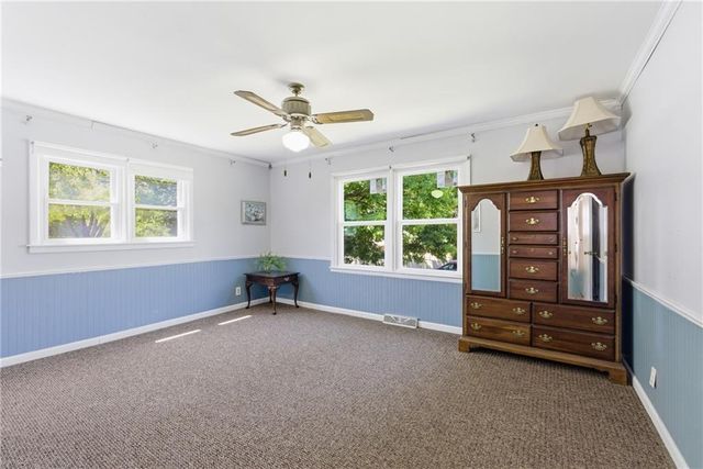 12105 E 41st Street, Independence, MO 64052
