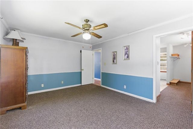 12105 E 41st Street, Independence, MO 64052