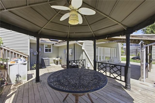 12105 E 41st Street, Independence, MO 64052