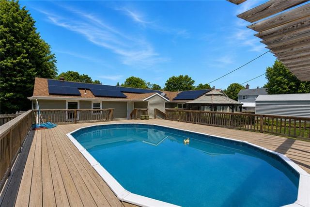 12105 E 41st Street, Independence, MO 64052