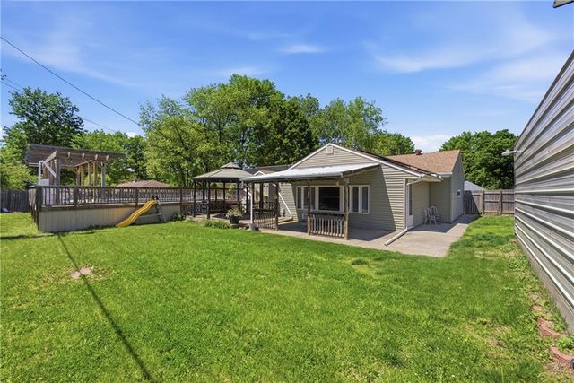 12105 E 41st Street, Independence, MO 64052