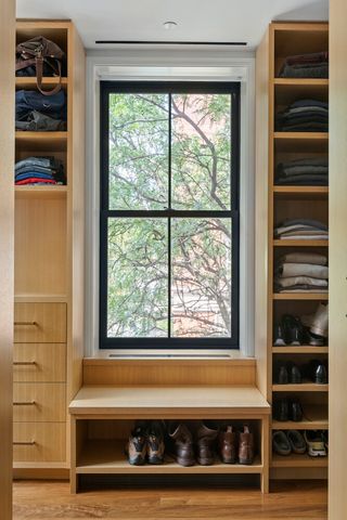 435 HENRY Street, New York City, NY 11231