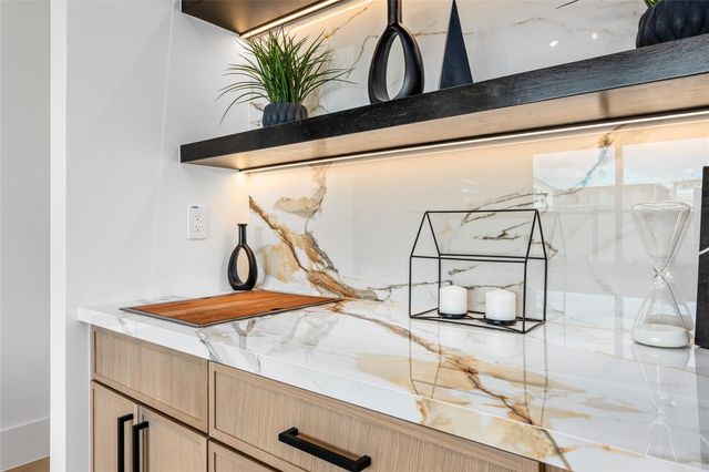 631 Rolling Oaks, Stafford, TX 77477