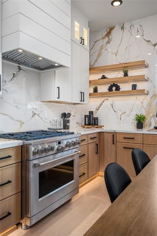 631 Rolling Oaks, Stafford, TX 77477