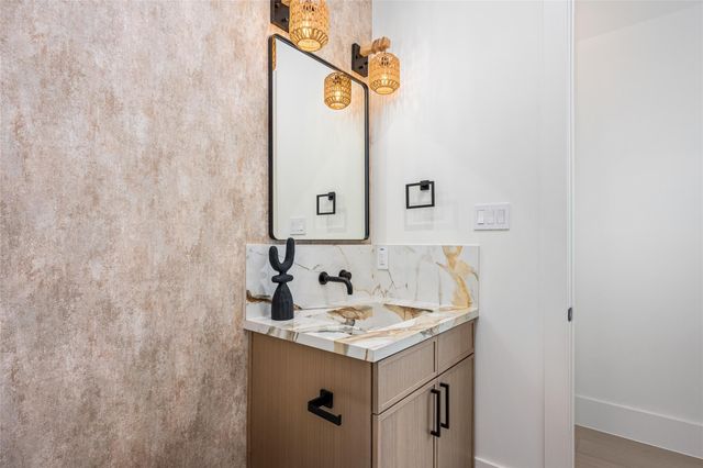 631 Rolling Oaks, Stafford, TX 77477