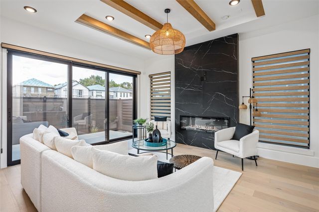 631 Rolling Oaks, Stafford, TX 77477