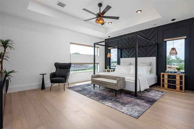 631 Rolling Oaks, Stafford, TX 77477