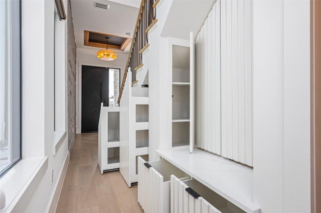 631 Rolling Oaks, Stafford, TX 77477