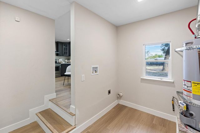 2215 E Flora St, Stockton, CA 95205